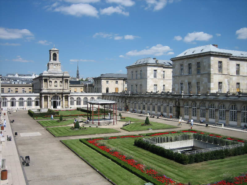 Hôpital Lariboisière-Fernand-Widal